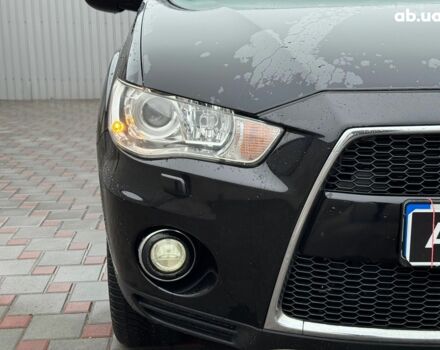 Чорний Міцубісі Аутлендер ХЛ, об'ємом двигуна 2.2 л та пробігом 253 тис. км за 12490 $, фото 7 на Automoto.ua