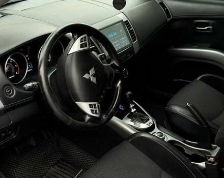 Черный Мицубиси Аутлендер ХЛ, объемом двигателя 2.18 л и пробегом 253 тыс. км за 12500 $, фото 5 на Automoto.ua