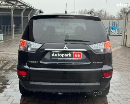 Чорний Міцубісі Аутлендер ХЛ, об'ємом двигуна 2.2 л та пробігом 253 тис. км за 12490 $, фото 3 на Automoto.ua