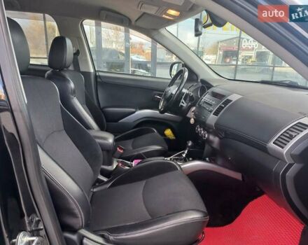 Черный Мицубиси Аутлендер ХЛ, объемом двигателя 2.2 л и пробегом 232 тыс. км за 11600 $, фото 1361 на Automoto.ua