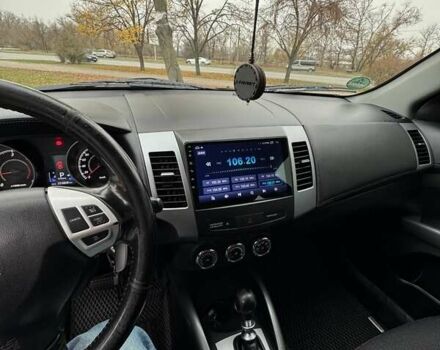 Черный Мицубиси Аутлендер ХЛ, объемом двигателя 2.18 л и пробегом 253 тыс. км за 12500 $, фото 11 на Automoto.ua