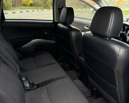 Черный Мицубиси Аутлендер ХЛ, объемом двигателя 2.18 л и пробегом 253 тыс. км за 12500 $, фото 17 на Automoto.ua