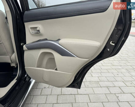 Чорний Міцубісі Аутлендер ХЛ, об'ємом двигуна 2.2 л та пробігом 155 тис. км за 12299 $, фото 71 на Automoto.ua