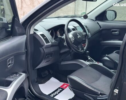 Чорний Міцубісі Аутлендер ХЛ, об'ємом двигуна 2.2 л та пробігом 253 тис. км за 12490 $, фото 9 на Automoto.ua