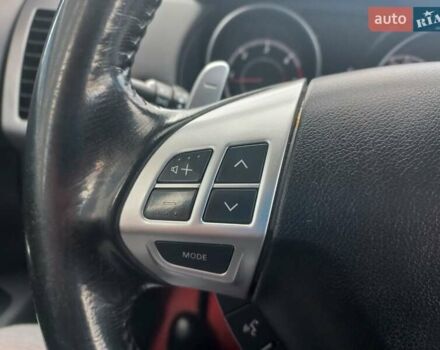 Черный Мицубиси Аутлендер ХЛ, объемом двигателя 2.2 л и пробегом 232 тыс. км за 11600 $, фото 327 на Automoto.ua