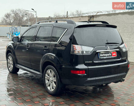 Чорний Міцубісі Аутлендер ХЛ, об'ємом двигуна 2.18 л та пробігом 253 тис. км за 12490 $, фото 2 на Automoto.ua