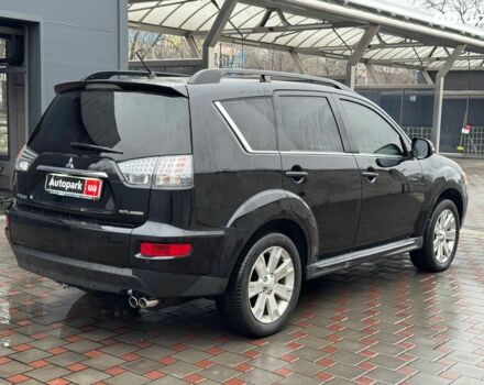 Чорний Міцубісі Аутлендер ХЛ, об'ємом двигуна 2.2 л та пробігом 253 тис. км за 12490 $, фото 4 на Automoto.ua