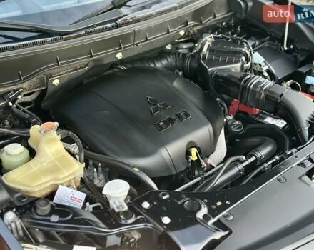 Черный Мицубиси Аутлендер ХЛ, объемом двигателя 2.2 л и пробегом 232 тыс. км за 11700 $, фото 45 на Automoto.ua