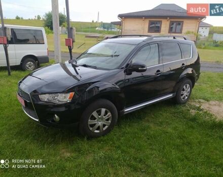 Черный Мицубиси Аутлендер ХЛ, объемом двигателя 2.2 л и пробегом 270 тыс. км за 12000 $, фото 2 на Automoto.ua