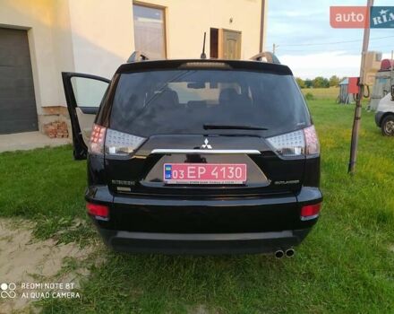 Черный Мицубиси Аутлендер ХЛ, объемом двигателя 2.2 л и пробегом 270 тыс. км за 12000 $, фото 19 на Automoto.ua