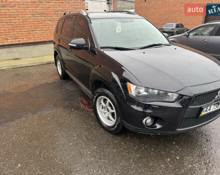 Чорний Міцубісі Аутлендер ХЛ, об'ємом двигуна 2.36 л та пробігом 305 тис. км за 10000 $, фото 1 на Automoto.ua