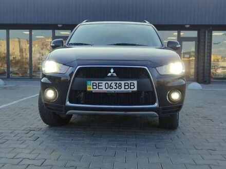 Мицубиси Аутлендер ХЛ 2011 в Вознесенске на Automoto.ua Черный Мицубиси Аутлендер ХЛ, объемом двигателя 2 л и пробегом 185 тыс. км за 10999 $, фото 1 на Automoto.ua