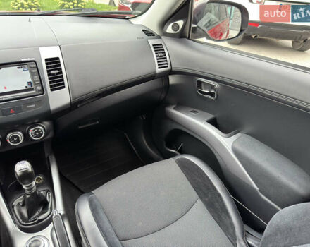 Красный Мицубиси Аутлендер ХЛ, объемом двигателя 2.2 л и пробегом 188 тыс. км за 10550 $, фото 13 на Automoto.ua