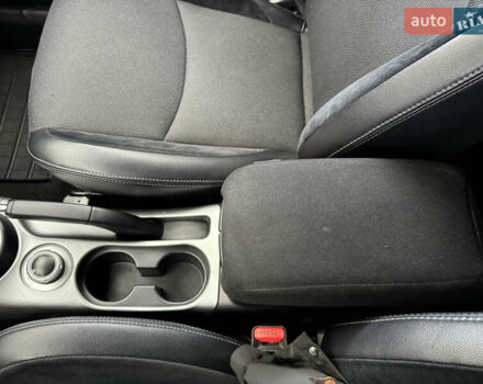 Красный Мицубиси Аутлендер ХЛ, объемом двигателя 2.2 л и пробегом 227 тыс. км за 11999 $, фото 31 на Automoto.ua