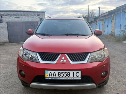 Мицубиси Аутлендер ХЛ 2008 в Киеве на Automoto.ua Красный Мицубиси Аутлендер ХЛ, объемом двигателя 2.4 л и пробегом 99 тыс. км за 11000 $, фото 1 на Automoto.ua