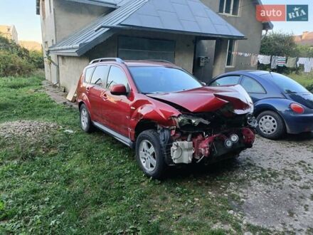 Мицубиси Аутлендер ХЛ 2010 в Тернополе на Automoto.ua Красный Мицубиси Аутлендер ХЛ, объемом двигателя 2.36 л и пробегом 300 тыс. км за 5000 $, фото 1 на Automoto.ua