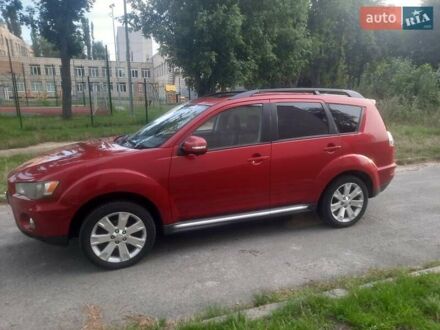 Мицубиси Аутлендер ХЛ 2010 в Киеве на Automoto.ua Красный Мицубиси Аутлендер ХЛ, объемом двигателя 2.4 л и пробегом 220 тыс. км за 8400 $, фото 1 на Automoto.ua