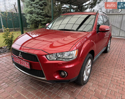 Червоний Міцубісі Аутлендер ХЛ, об'ємом двигуна 2.2 л та пробігом 227 тис. км за 11999 $, фото 1 на Automoto.ua