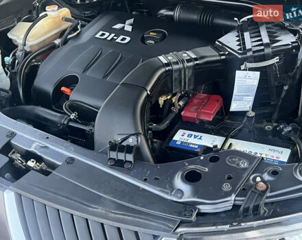 Мицубиси Аутлендер ХЛ, объемом двигателя 2 л и пробегом 158 тыс. км за 9200 $, фото 7 на Automoto.ua