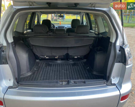 Мицубиси Аутлендер ХЛ, объемом двигателя 2.36 л и пробегом 177 тыс. км за 9200 $, фото 5 на Automoto.ua