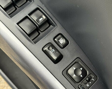 Желтый Мицубиси Аутлендер ХЛ, объемом двигателя 1.97 л и пробегом 204 тыс. км за 8400 $, фото 13 на Automoto.ua