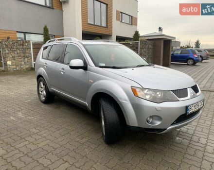 Сірий Міцубісі Аутлендер ХЛ, об'ємом двигуна 2 л та пробігом 310 тис. км за 6999 $, фото 9 на Automoto.ua