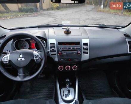 Сірий Міцубісі Аутлендер ХЛ, об'ємом двигуна 2.4 л та пробігом 307 тис. км за 8399 $, фото 1 на Automoto.ua