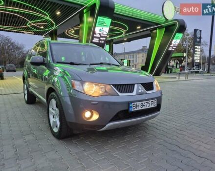 Серый Мицубиси Аутлендер ХЛ, объемом двигателя 2.2 л и пробегом 268 тыс. км за 8999 $, фото 5 на Automoto.ua