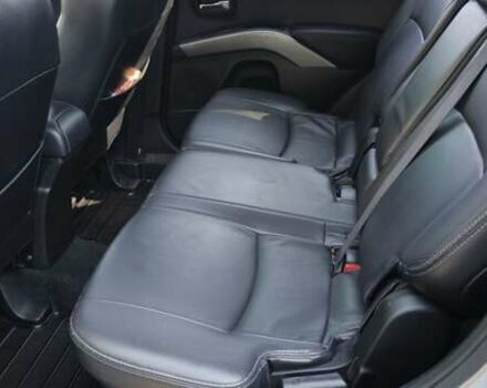 Сірий Міцубісі Аутлендер ХЛ, об'ємом двигуна 2.99 л та пробігом 192 тис. км за 9800 $, фото 28 на Automoto.ua