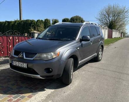 Серый Мицубиси Аутлендер ХЛ, объемом двигателя 2 л и пробегом 247 тыс. км за 5000 $, фото 14 на Automoto.ua
