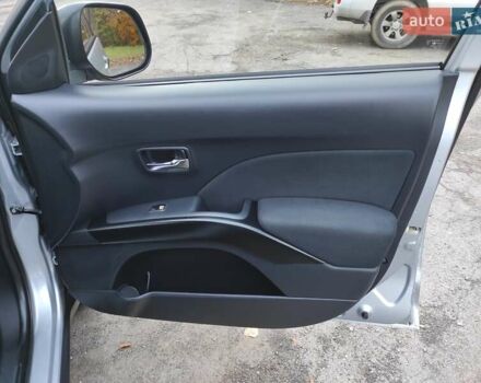 Сірий Міцубісі Аутлендер ХЛ, об'ємом двигуна 2.4 л та пробігом 307 тис. км за 8399 $, фото 52 на Automoto.ua