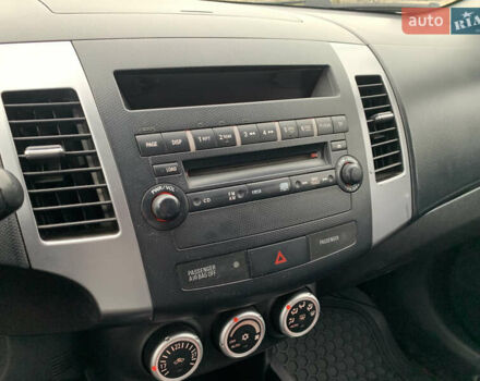 Сірий Міцубісі Аутлендер ХЛ, об'ємом двигуна 2 л та пробігом 310 тис. км за 6999 $, фото 20 на Automoto.ua