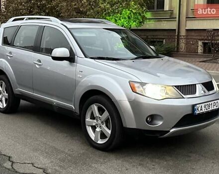 Серый Мицубиси Аутлендер ХЛ, объемом двигателя 3 л и пробегом 129 тыс. км за 10450 $, фото 22 на Automoto.ua