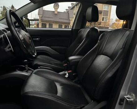 Серый Мицубиси Аутлендер ХЛ, объемом двигателя 3 л и пробегом 129 тыс. км за 10450 $, фото 41 на Automoto.ua