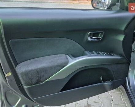 Серый Мицубиси Аутлендер ХЛ, объемом двигателя 2.2 л и пробегом 268 тыс. км за 8999 $, фото 29 на Automoto.ua