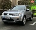 Серый Мицубиси Аутлендер ХЛ, объемом двигателя 3 л и пробегом 129 тыс. км за 10450 $, фото 5 на Automoto.ua