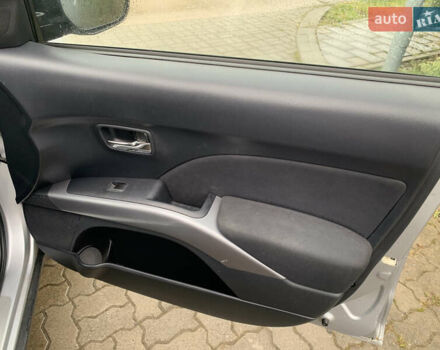 Сірий Міцубісі Аутлендер ХЛ, об'ємом двигуна 2 л та пробігом 310 тис. км за 6999 $, фото 10 на Automoto.ua