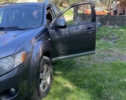 Серый Мицубиси Аутлендер ХЛ, объемом двигателя 2 л и пробегом 247 тыс. км за 5000 $, фото 10 на Automoto.ua