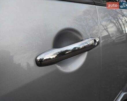 Сірий Міцубісі Аутлендер ХЛ, об'ємом двигуна 2.4 л та пробігом 307 тис. км за 8399 $, фото 13 на Automoto.ua