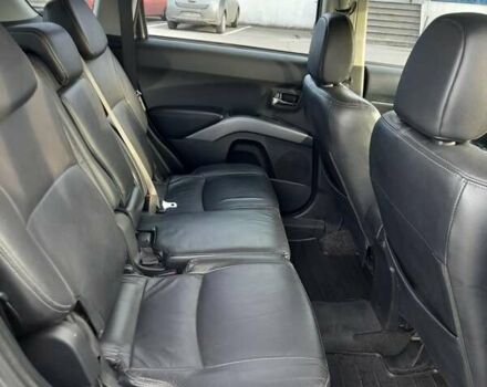 Серый Мицубиси Аутлендер ХЛ, объемом двигателя 3 л и пробегом 183 тыс. км за 10300 $, фото 11 на Automoto.ua