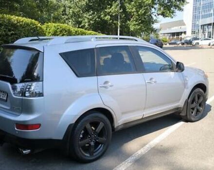 Сірий Міцубісі Аутлендер ХЛ, об'ємом двигуна 2.99 л та пробігом 192 тис. км за 9800 $, фото 11 на Automoto.ua