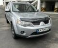 Сірий Міцубісі Аутлендер ХЛ, об'ємом двигуна 3 л та пробігом 274 тис. км за 8600 $, фото 1 на Automoto.ua