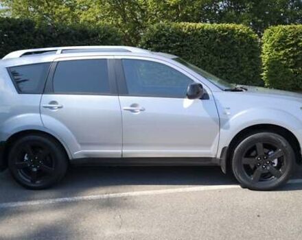 Сірий Міцубісі Аутлендер ХЛ, об'ємом двигуна 2.99 л та пробігом 192 тис. км за 9800 $, фото 5 на Automoto.ua