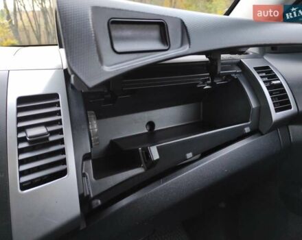 Серый Мицубиси Аутлендер ХЛ, объемом двигателя 2.4 л и пробегом 307 тыс. км за 8299 $, фото 65 на Automoto.ua