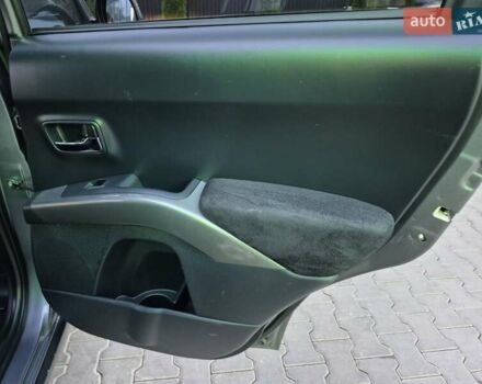 Серый Мицубиси Аутлендер ХЛ, объемом двигателя 2.2 л и пробегом 268 тыс. км за 8999 $, фото 56 на Automoto.ua