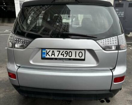 Сірий Міцубісі Аутлендер ХЛ, об'ємом двигуна 3 л та пробігом 274 тис. км за 8600 $, фото 1 на Automoto.ua
