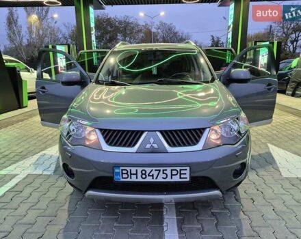 Серый Мицубиси Аутлендер ХЛ, объемом двигателя 2.2 л и пробегом 268 тыс. км за 8999 $, фото 76 на Automoto.ua