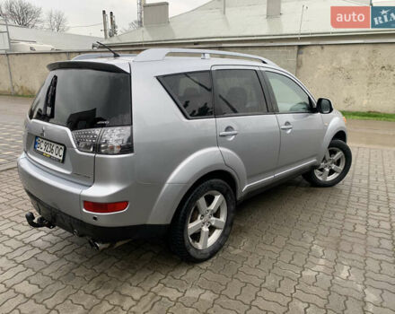 Сірий Міцубісі Аутлендер ХЛ, об'ємом двигуна 2 л та пробігом 310 тис. км за 6999 $, фото 8 на Automoto.ua