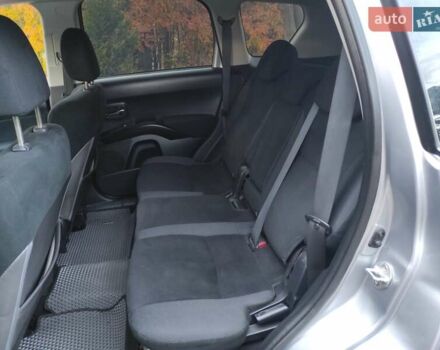 Серый Мицубиси Аутлендер ХЛ, объемом двигателя 2.4 л и пробегом 307 тыс. км за 8299 $, фото 32 на Automoto.ua