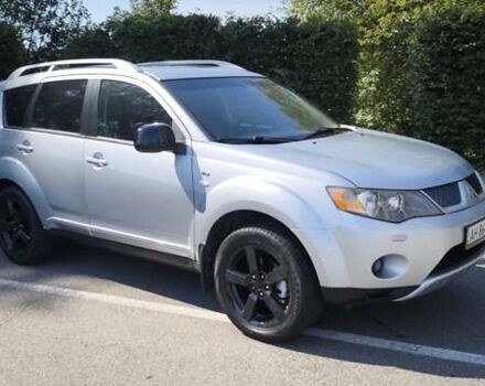 Сірий Міцубісі Аутлендер ХЛ, об'ємом двигуна 2.99 л та пробігом 192 тис. км за 9800 $, фото 7 на Automoto.ua